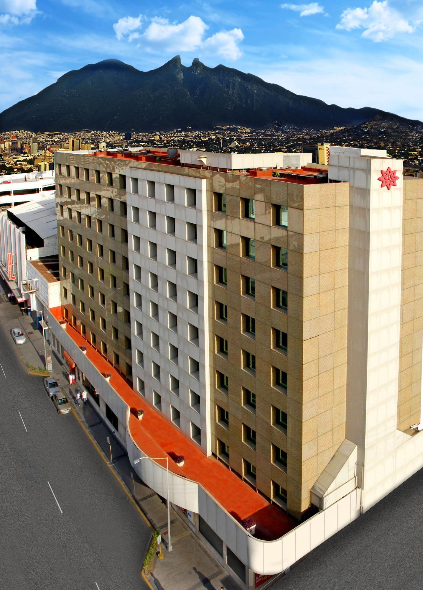 Travohotel Monterrey Historico מראה חיצוני תמונה
